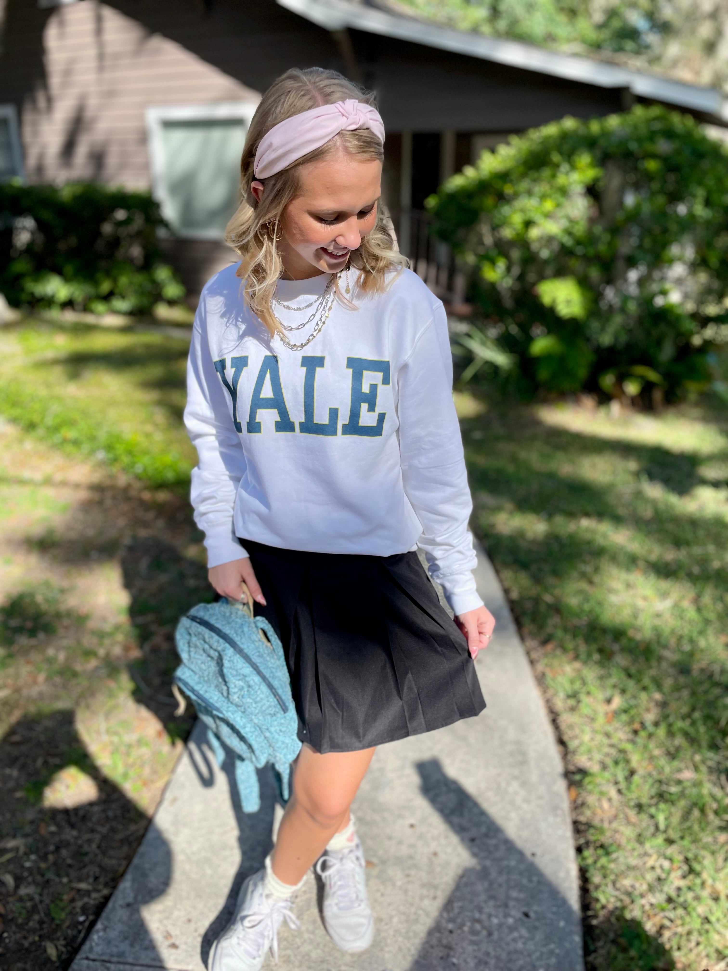 "Yale" Pullover Sweatshirt