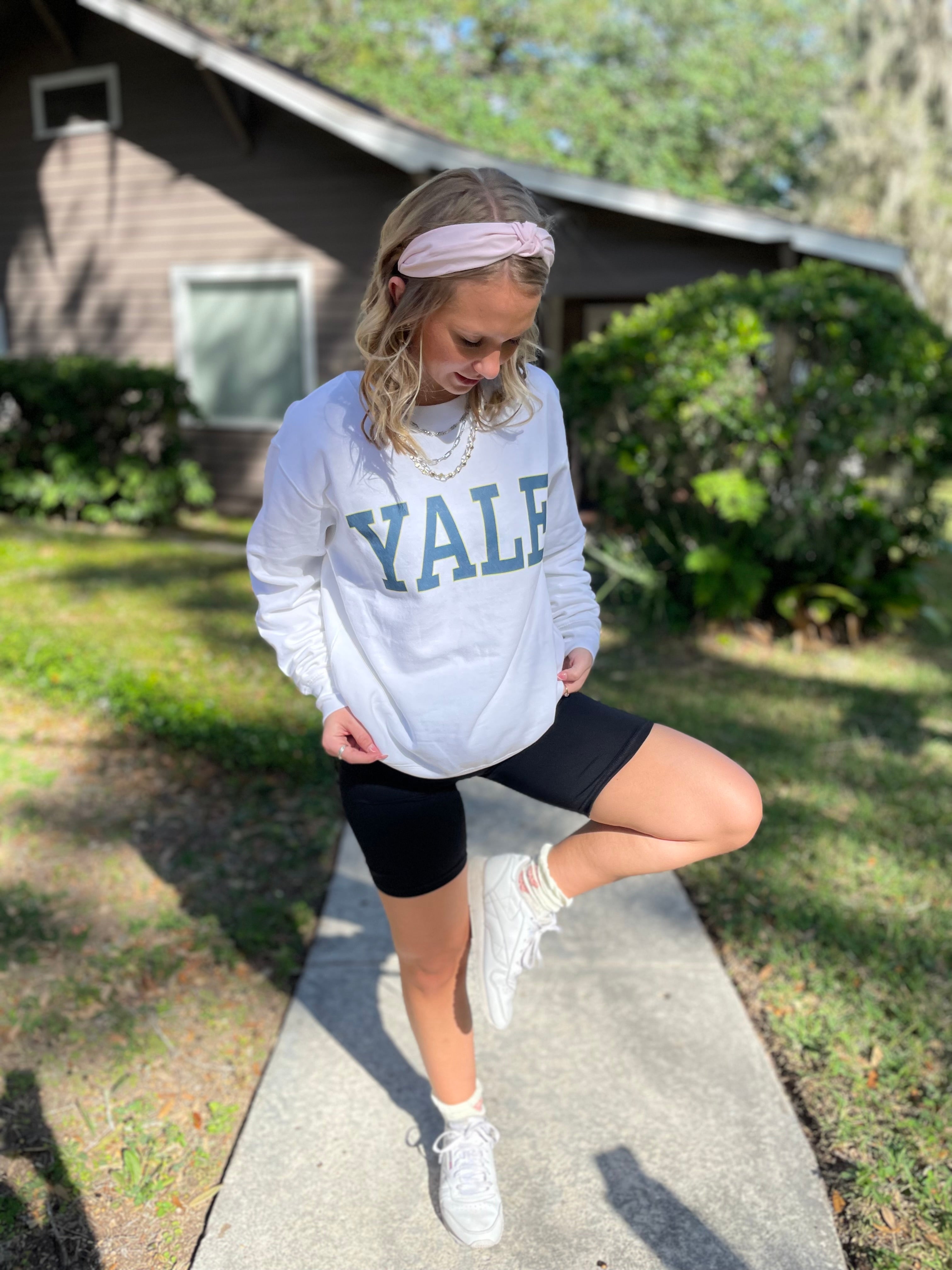 "Yale" Pullover Sweatshirt