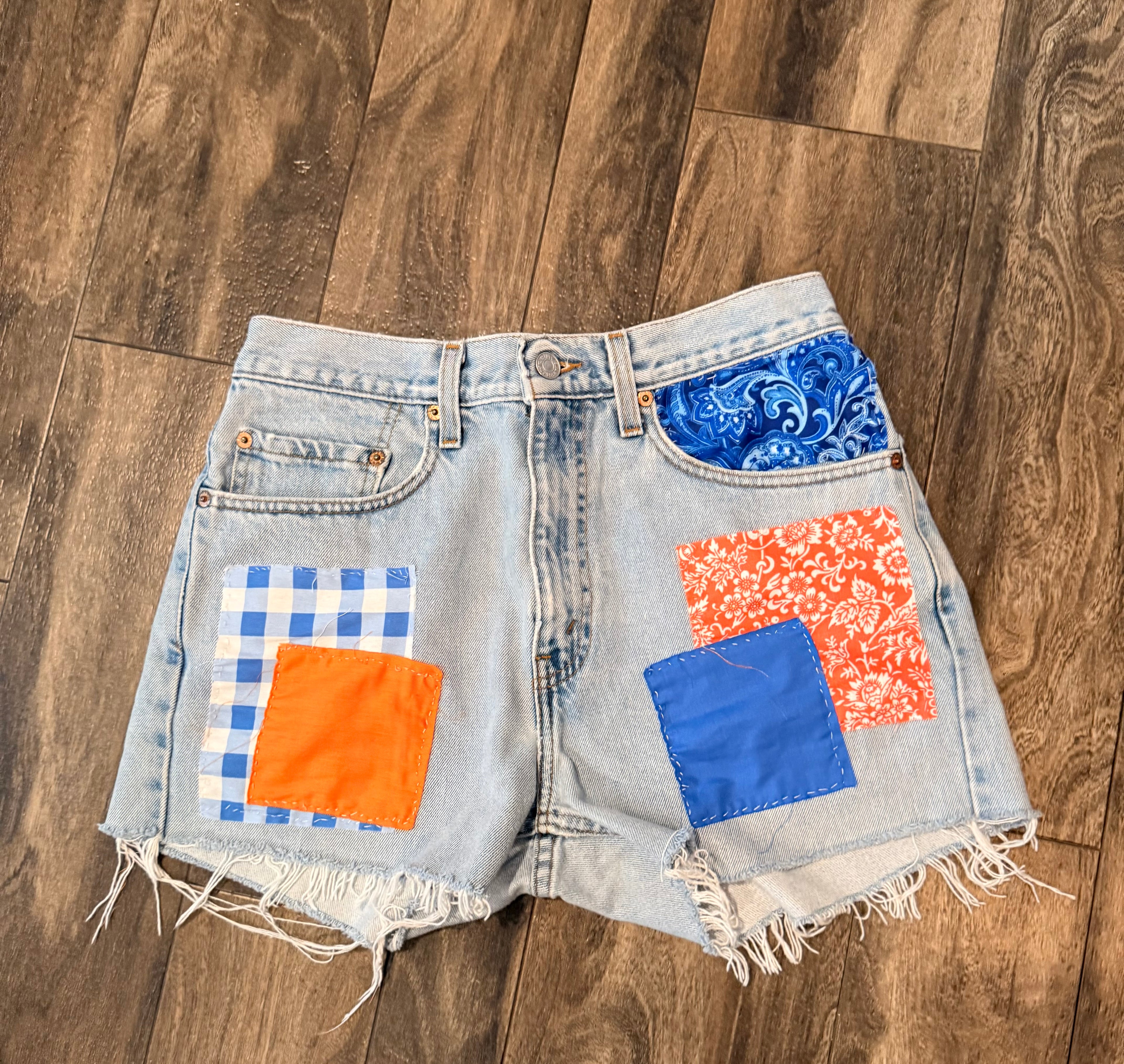 Y2K GATOR VINTAGE LEVIS  505 SHORTS