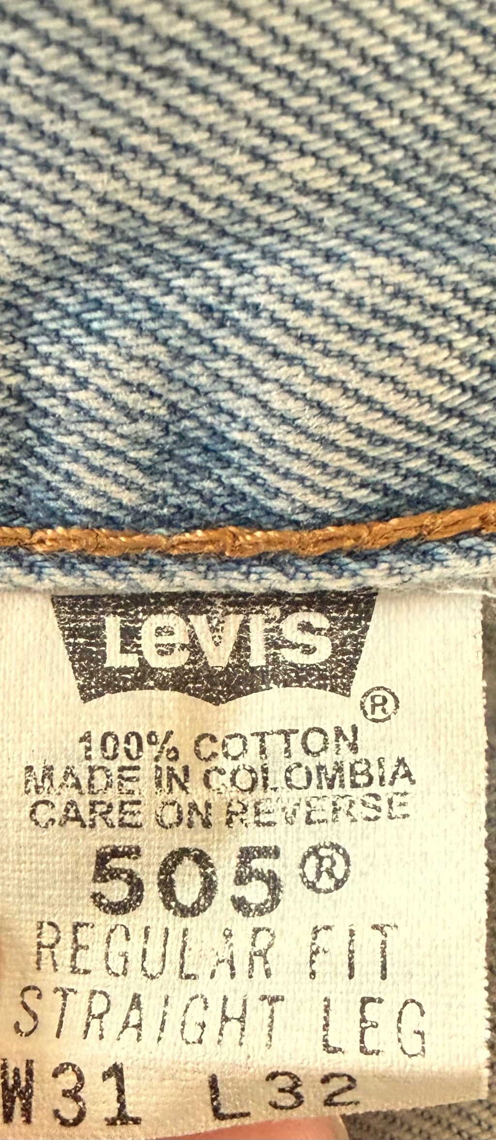 Y2K GATOR VINTAGE LEVIS  505 SHORTS