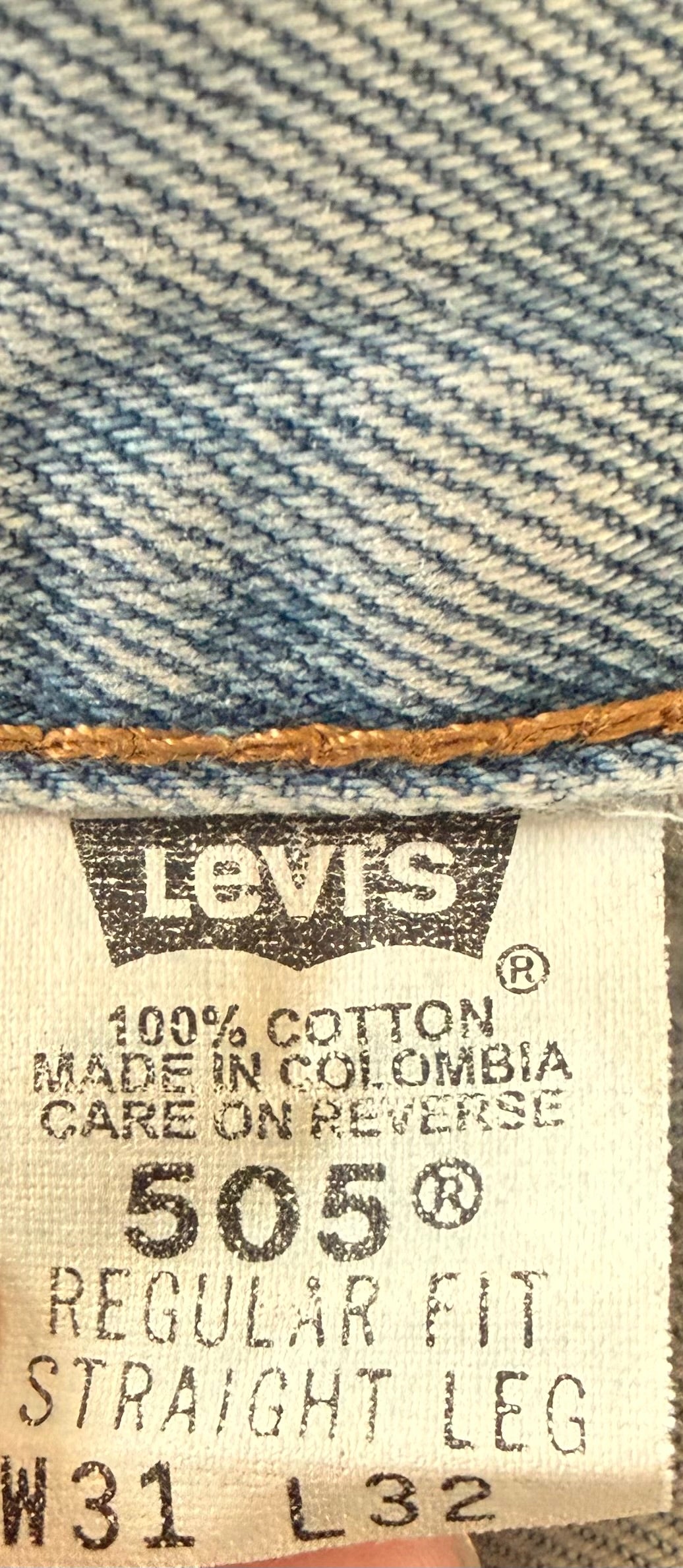 Y2K GATOR VINTAGE LEVIS  505 SHORTS