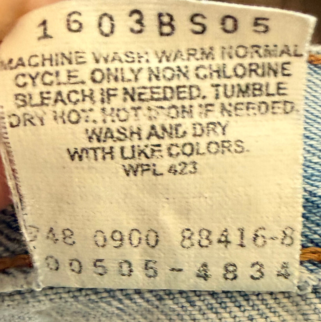 Y2K GATOR VINTAGE LEVIS  505 SHORTS